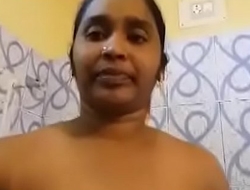 my wife take nude selfie video